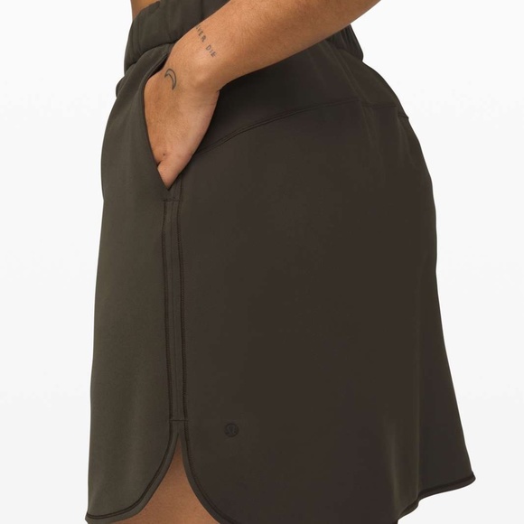 Lululemon On the Fly Skirt - Picture 2 of 5